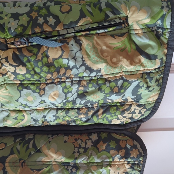 Patagonia Vest - Picture 3 of 5